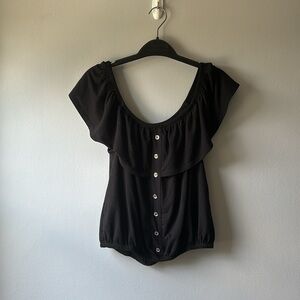 GUESS Off the shoulder top